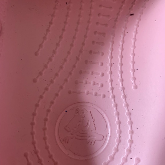 Pink crocs - Picture 6 of 8